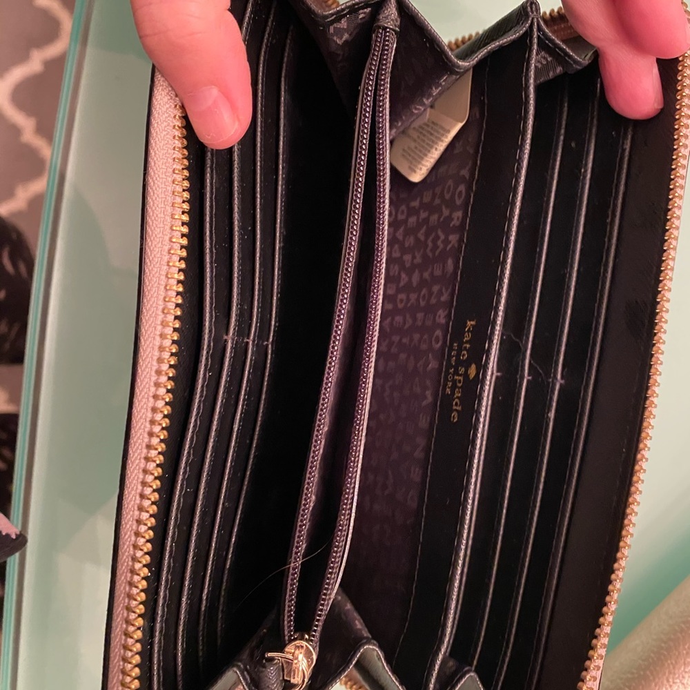 Kate Spade wallet - Picture 2 of 2